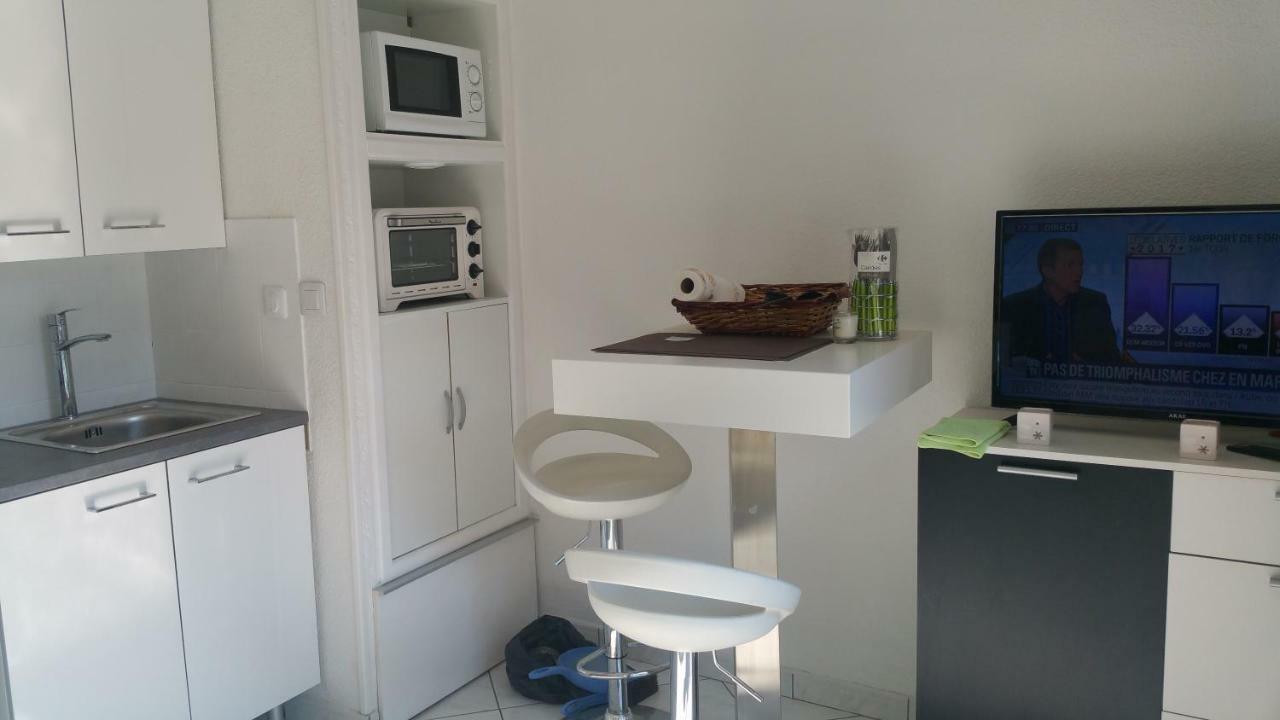 Residence Cap Azur Appartement 228 Villeneuve-Loubet Exteriör bild